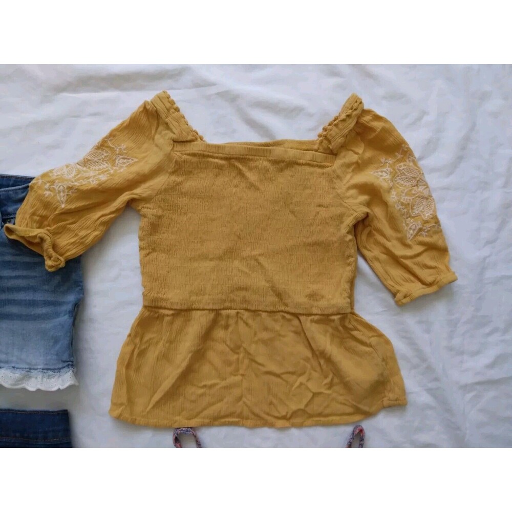 Small Lot Of 4 Girl's Size 7/8 8 10 Shirt Shorts Romper Cropped Jeans - Picture 11 of 14